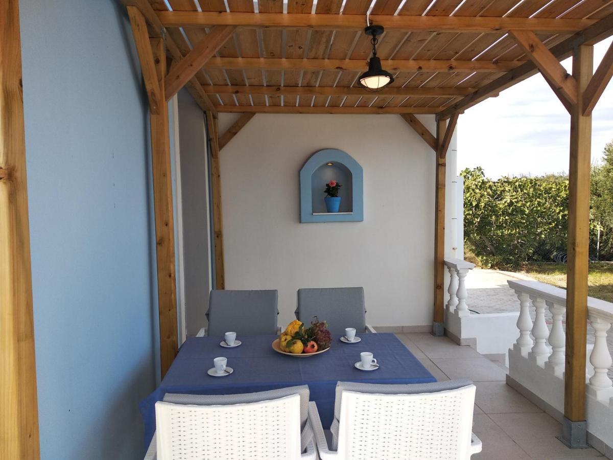 Rita Mare Seafront Villas Heated Pools Gennadi Exteriör bild