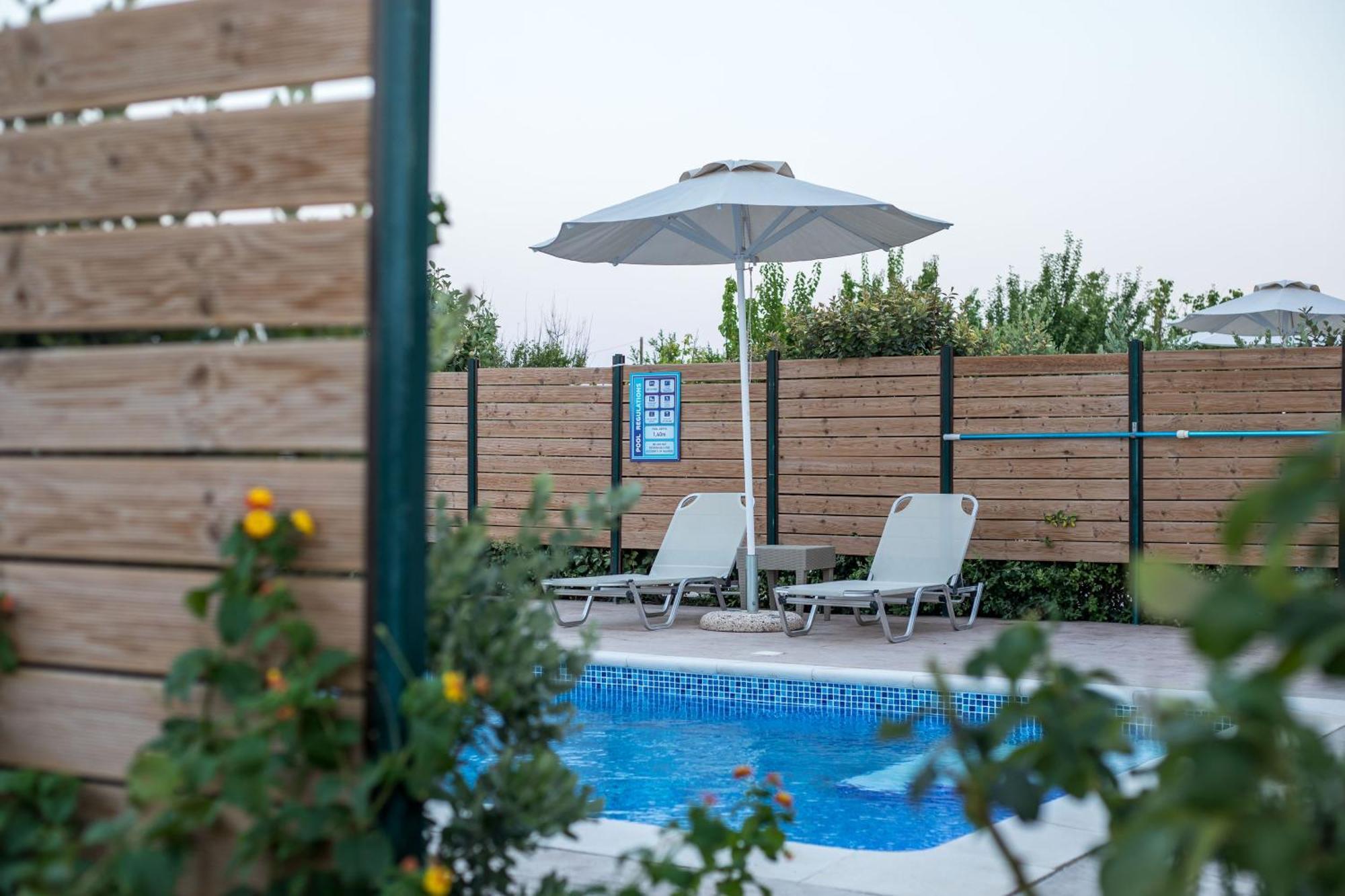 Rita Mare Seafront Villas Heated Pools Gennadi Exteriör bild