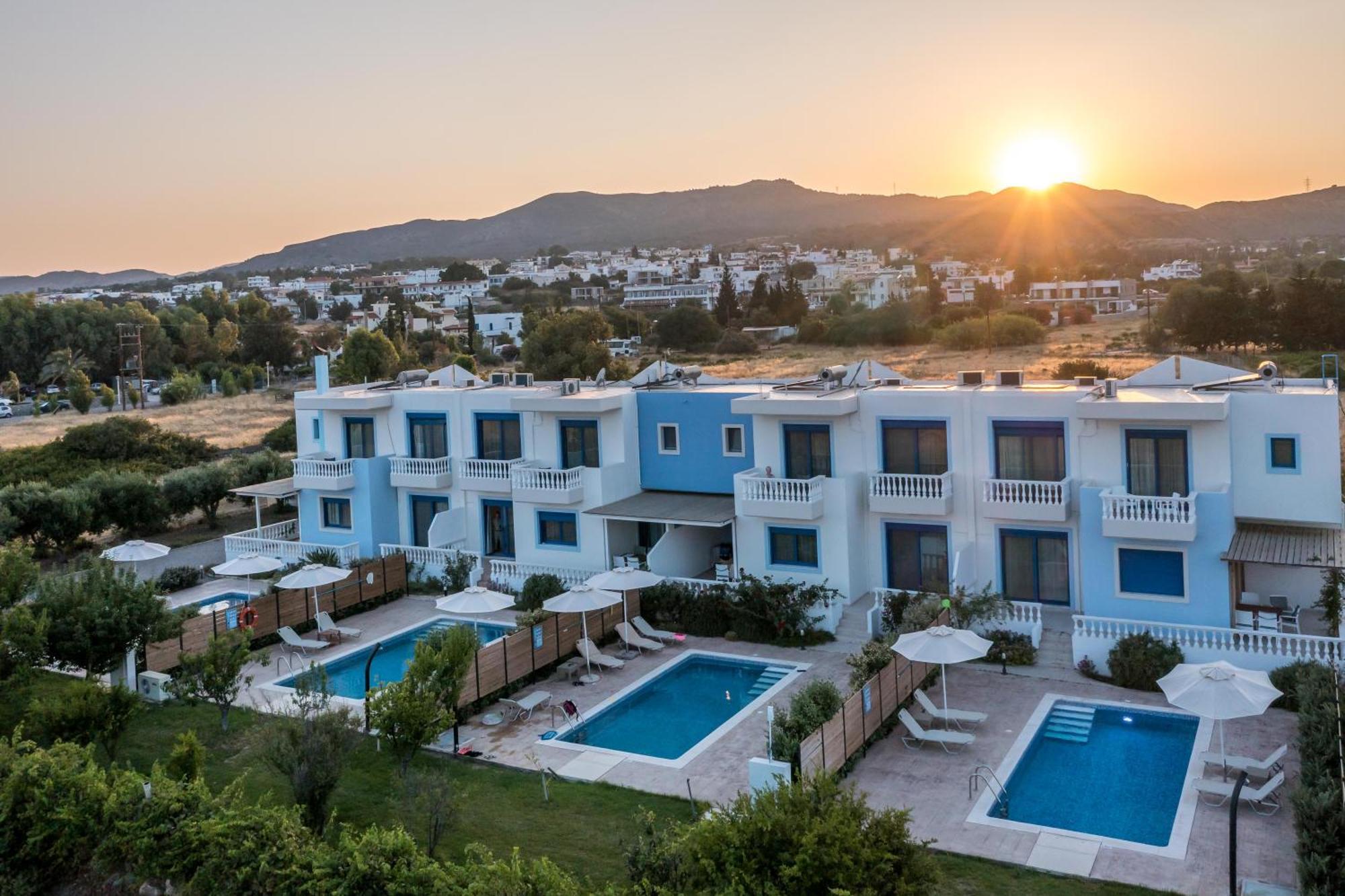 Rita Mare Seafront Villas Heated Pools Gennadi Exteriör bild